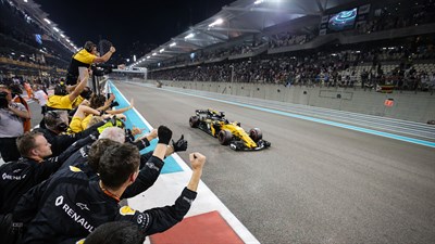 Renault Sport - Победа команды Renault в автогонках